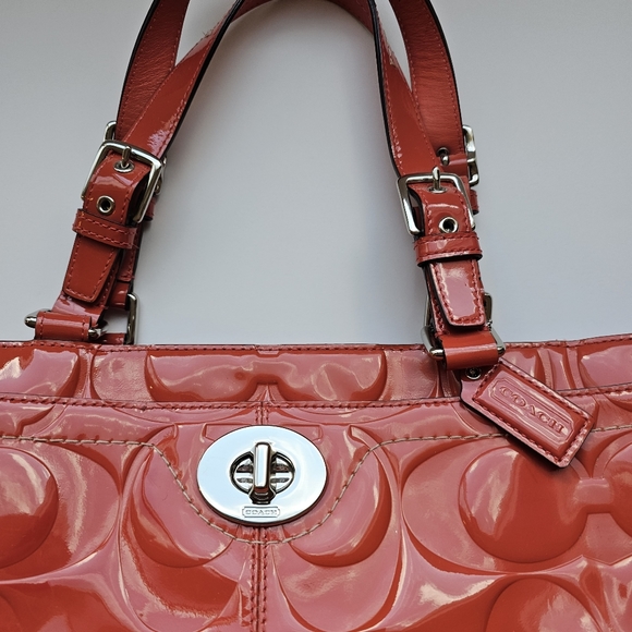 Coach Coral Peach Patent leather Coach Tote Handbag Purse - Picture 2 of 13